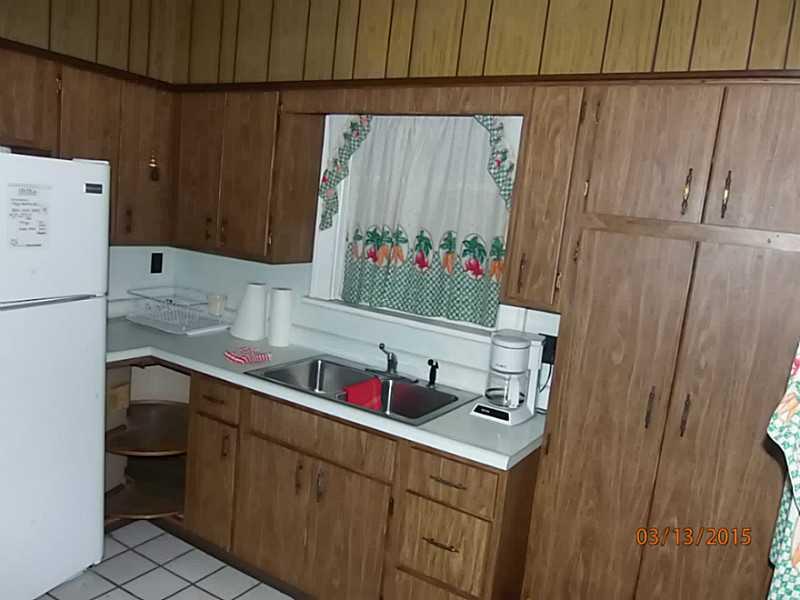 1414 Beaver Road Ambridge, PA 15003 - Photo 5 of 13 Kitchen.