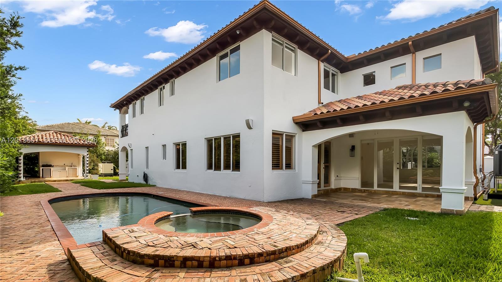 16763 Northwest 77th Path Miami Lakes, FL 33016 - Photo 8 of 63