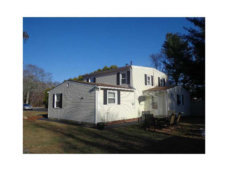 175 Pippin Orchard Road Cranston, RI 02921 - Photo 8 of 11 Exterior Back.