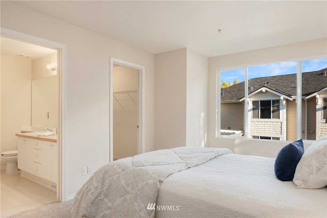 11914 Northeast 163rd Place Bothell, WA 98011 - Photo 14 of 28