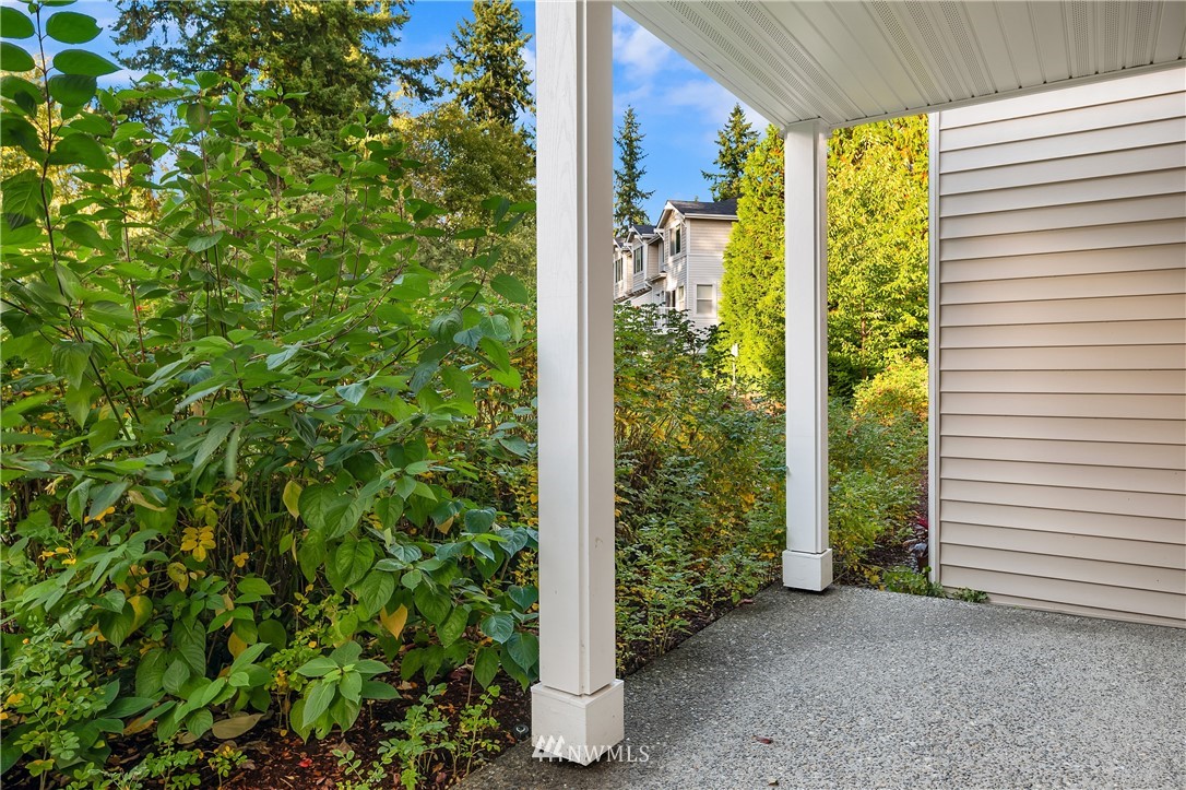 11914 Northeast 163rd Place Bothell, WA 98011 - Photo 22 of 28