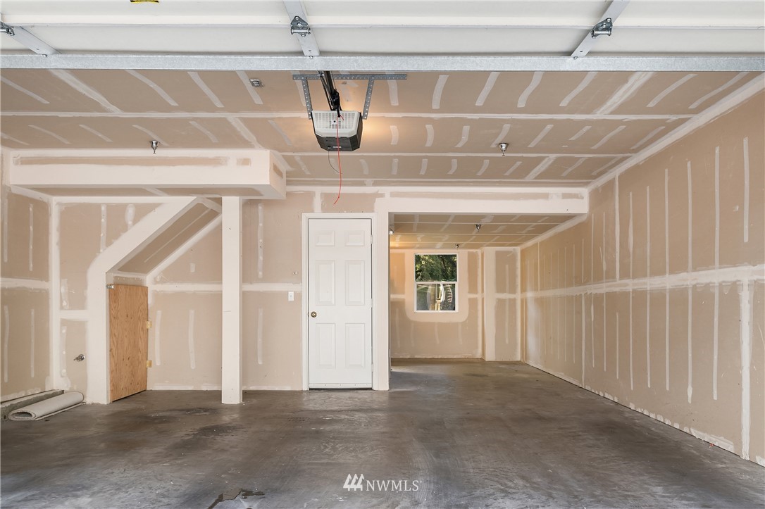 11914 Northeast 163rd Place Bothell, WA 98011 - Photo 23 of 28