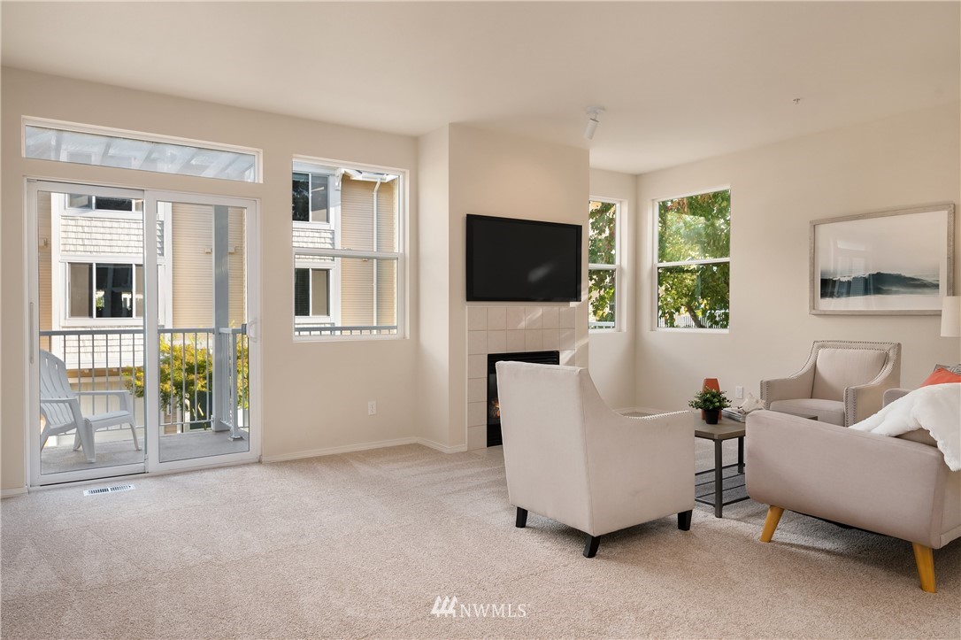 11914 Northeast 163rd Place Bothell, WA 98011 - Photo 4 of 28