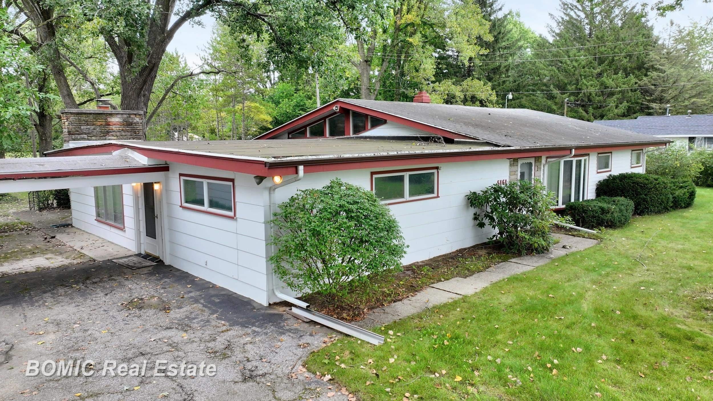5161 South Washington Road Saginaw, MI 48601 - Photo 3 of 40 Gallery Image 3