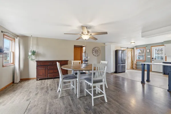 $299,900 | 125 South Eagle Street, Belle Plaine, MN 56011
