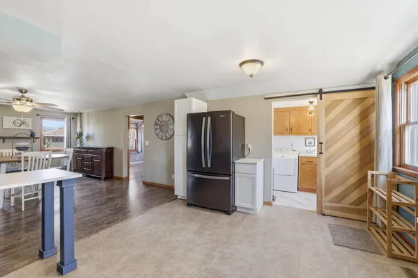 $299,900 | 125 South Eagle Street, Belle Plaine, MN 56011
