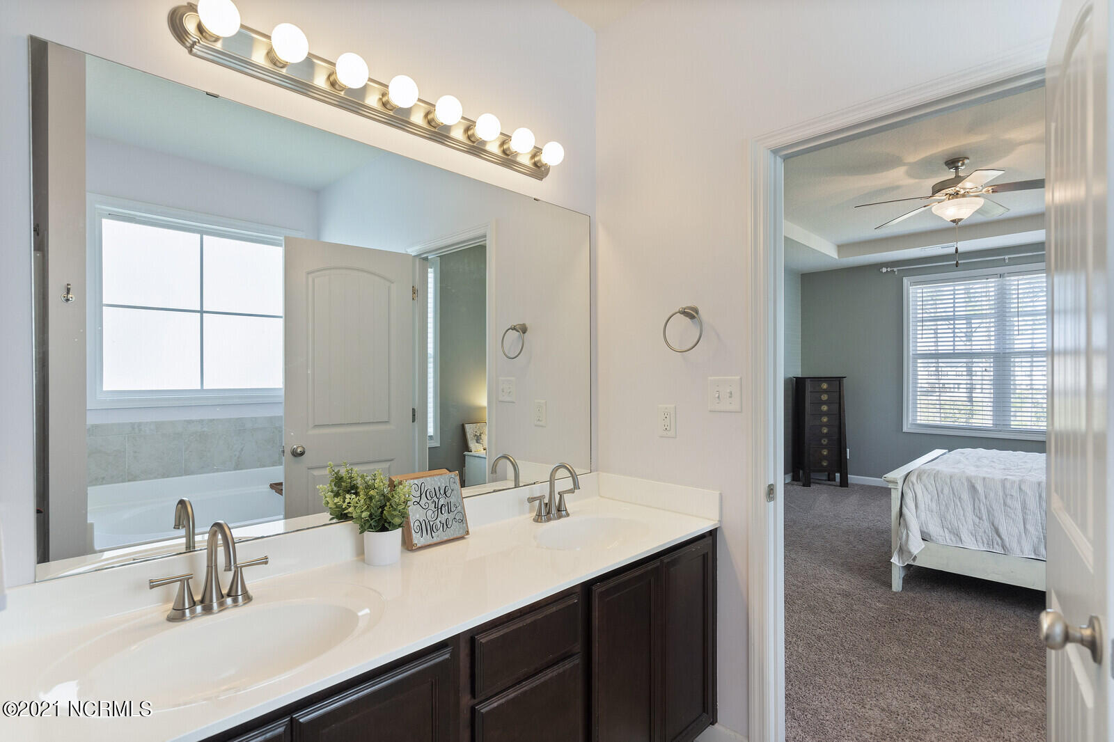 307 Frisco Way Holly Ridge, NC 28445 - Photo 23 of 51 Master Suite