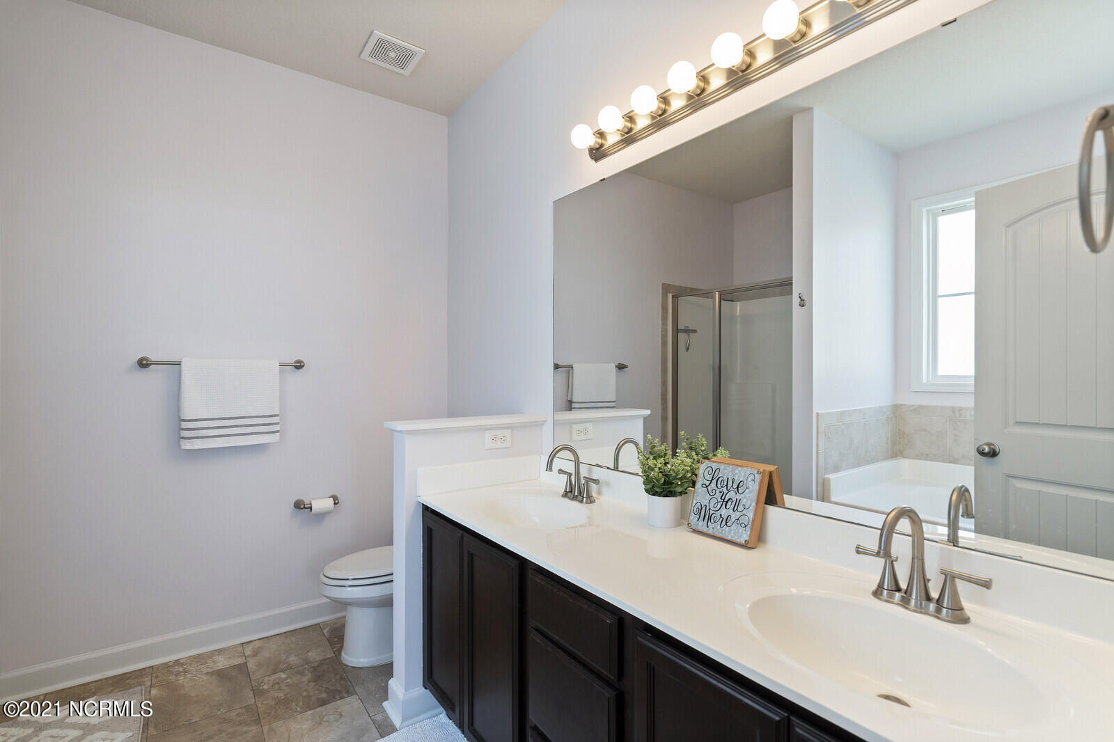 307 Frisco Way Holly Ridge, NC 28445 - Photo 24 of 51 Master Suite