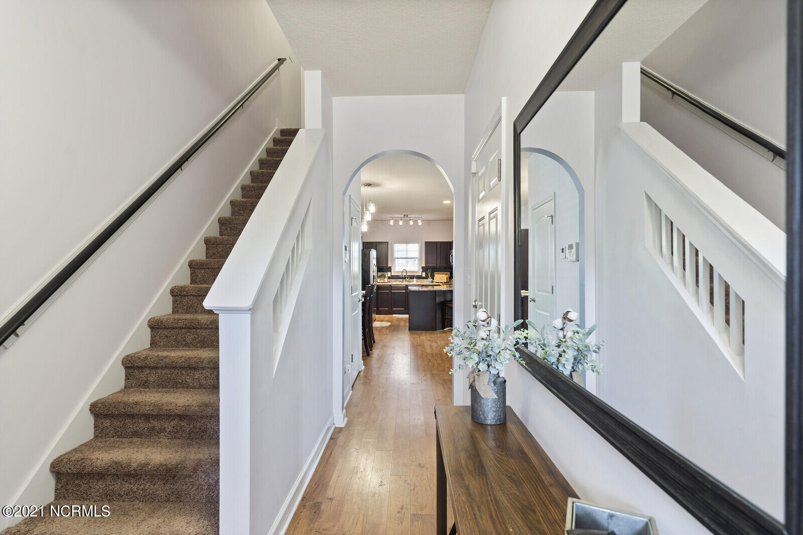 307 Frisco Way Holly Ridge, NC 28445 - Photo 6 of 51 Foyer
