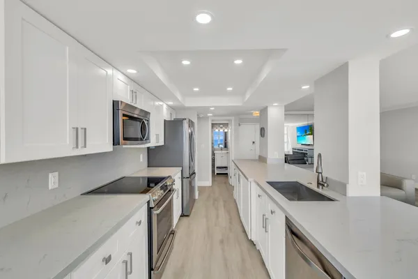 $5,000 | 1620 South Ocean Boulevard, Unit 5M, Lauderdale-by-the-Sea, FL 33062