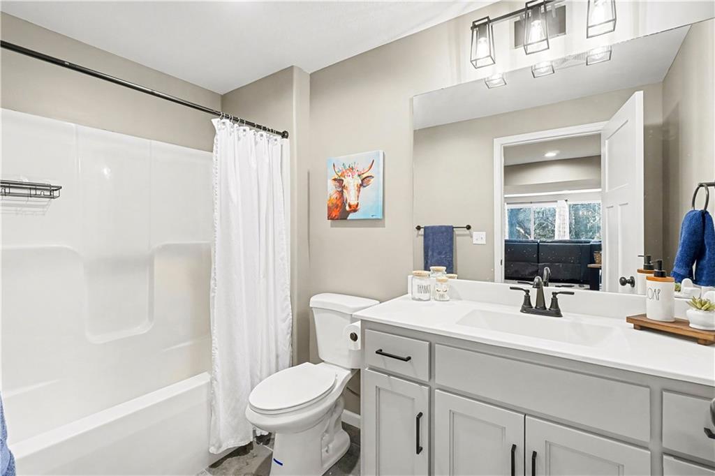 19935 West 221st Street Spring Hill, KS 66083 - Photo 29 of 36