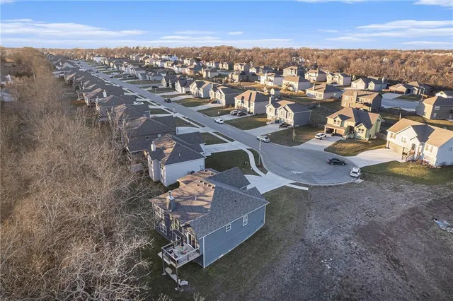 $475,000 | 19935 West 221st Street, Spring Hill, KS 66083