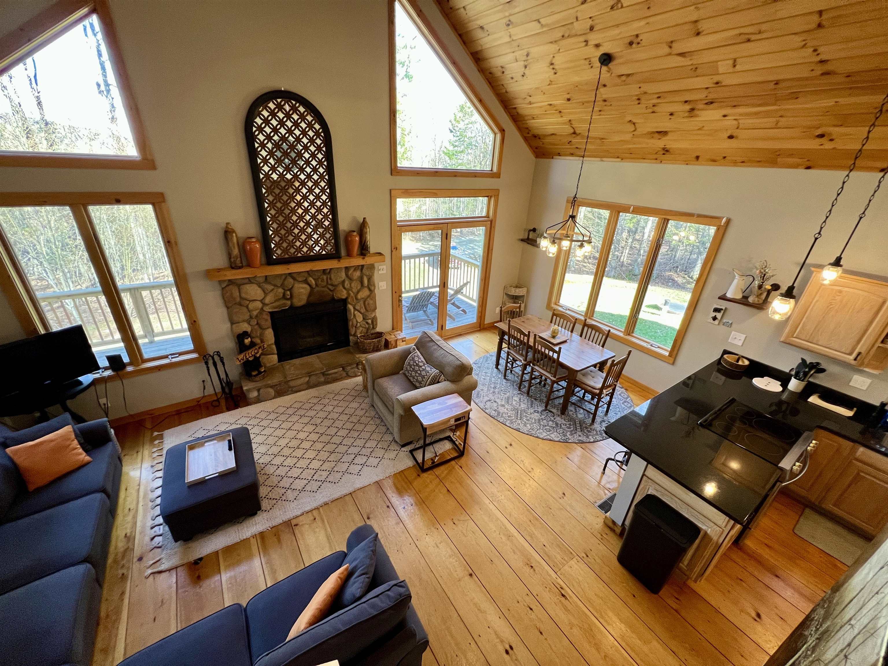 509 Silver Lane Wardsboro, VT 05360 - Photo 6 of 32