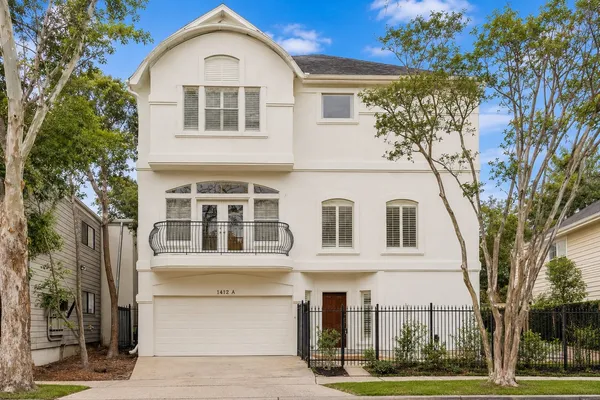 $4,000 | 1412 Castle Court, Unit A, Houston, TX 77006