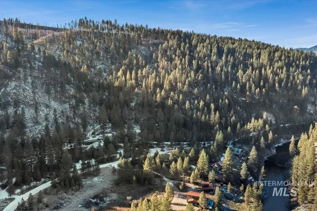 $1,400,000 | 182 Southfork Rd Garden Valley, Garden Valley, ID 83622