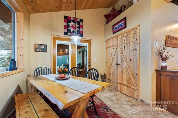 $1,250,000 | 182 Southfork Rd Garden Valley, Garden Valley, ID 83622