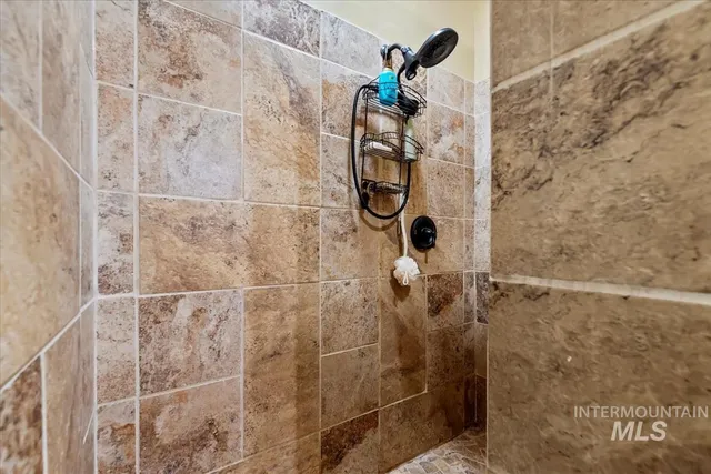 $1,400,000 | 182 Southfork Rd Garden Valley, Garden Valley, ID 83622