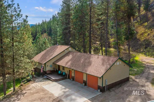 $1,250,000 | 182 Southfork Rd Garden Valley, Garden Valley, ID 83622