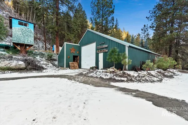 $1,250,000 | 182 Southfork Rd Garden Valley, Garden Valley, ID 83622