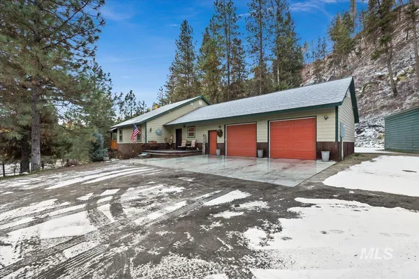 $1,250,000 | 182 Southfork Rd Garden Valley, Garden Valley, ID 83622