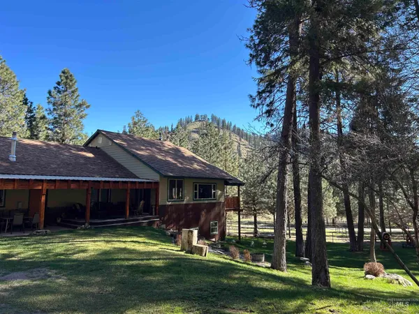 $1,250,000 | 182 Southfork Rd Garden Valley, Garden Valley, ID 83622