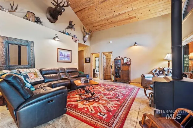 $1,400,000 | 182 Southfork Rd Garden Valley, Garden Valley, ID 83622