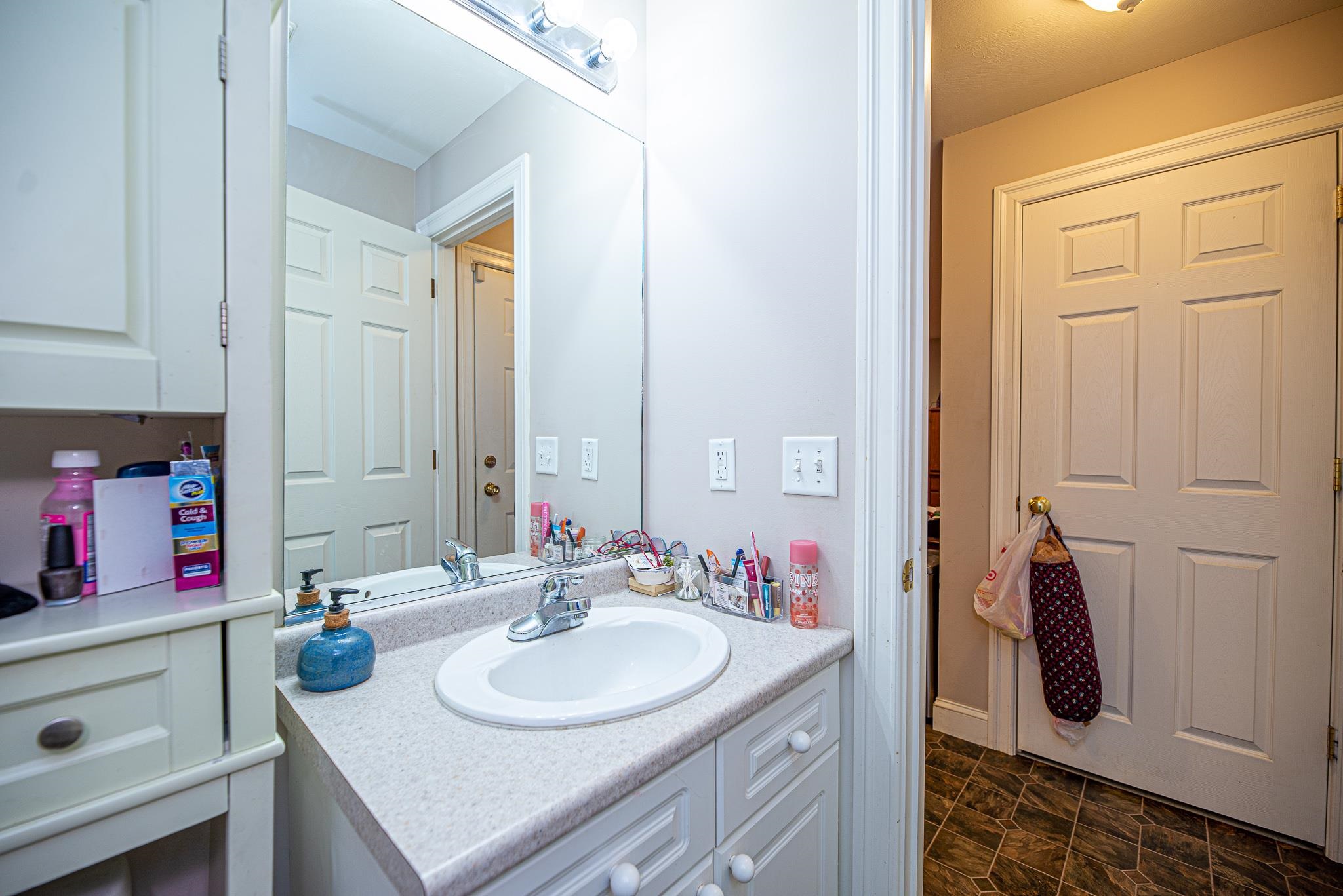 3 Maple Ridge Drive, Unit 221 Merrimack, NH 03054 - Photo 16 of 26