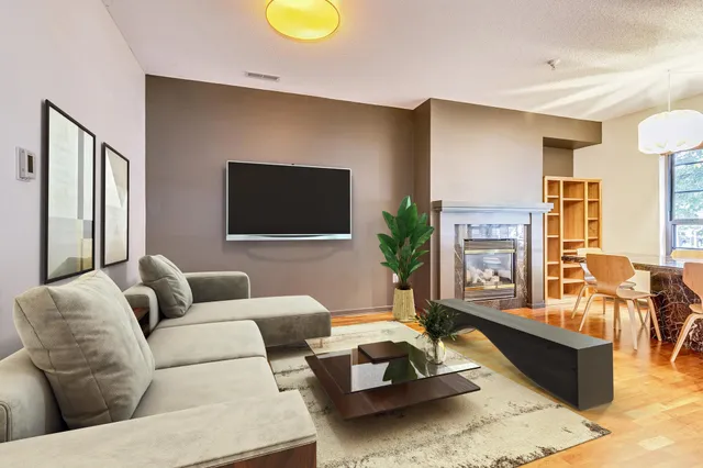 $279,900 | 2566 Ellis Avenue, Unit 116, St. Paul, MN 55114