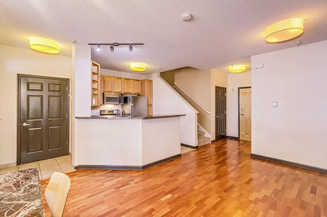 $279,900 | 2566 Ellis Avenue, Unit 116, St. Paul, MN 55114