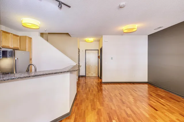 $279,900 | 2566 Ellis Avenue, Unit 116, St. Paul, MN 55114