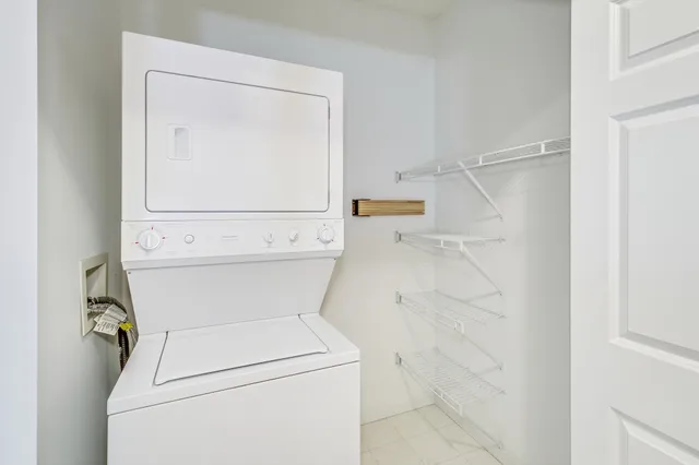 $279,900 | 2566 Ellis Avenue, Unit 116, St. Paul, MN 55114