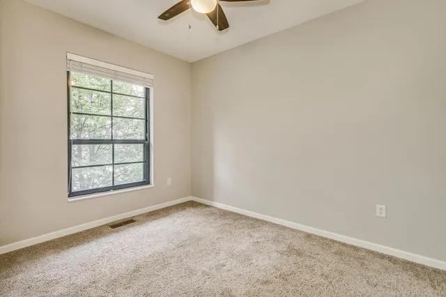 $279,900 | 2566 Ellis Avenue, Unit 116, St. Paul, MN 55114