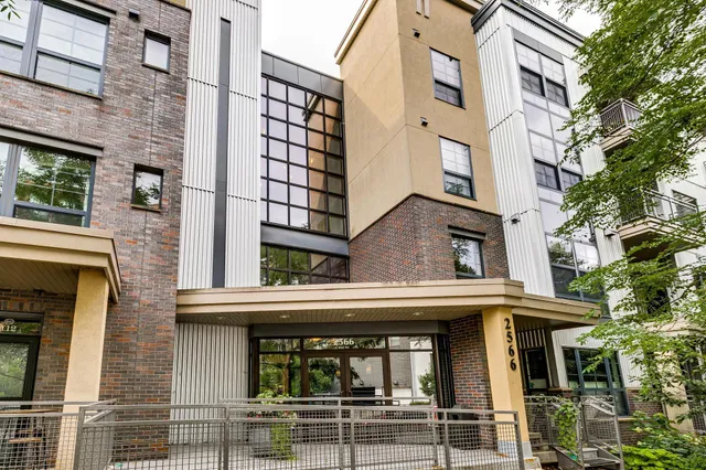 $279,900 | 2566 Ellis Avenue, Unit 116, St. Paul, MN 55114