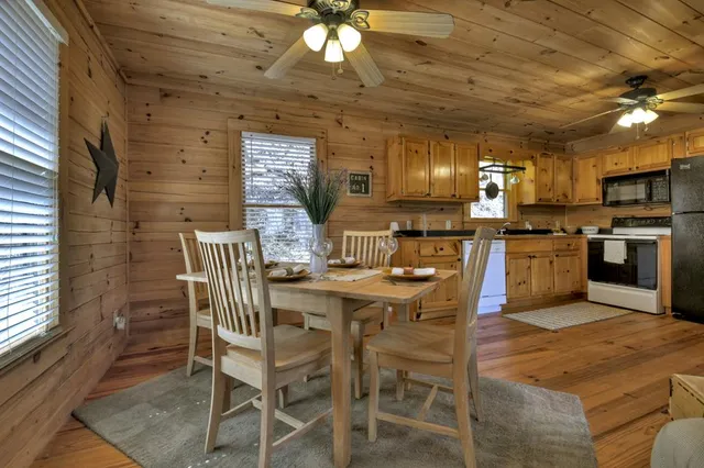 $341,500 | 142 Arrow Ridge Road, McCaysville, GA 30555