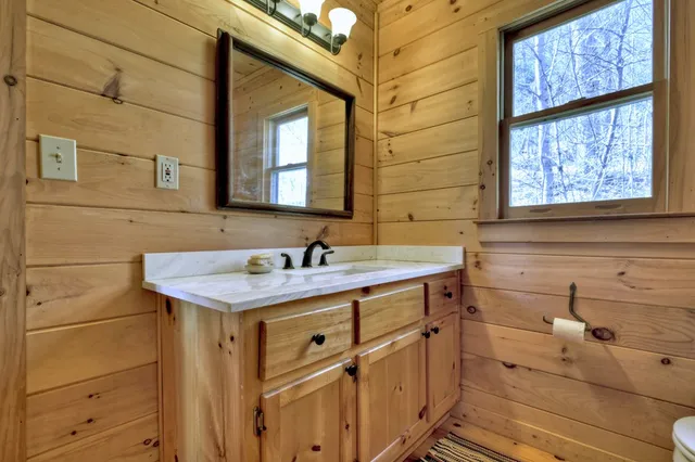 $341,500 | 142 Arrow Ridge Road, McCaysville, GA 30555