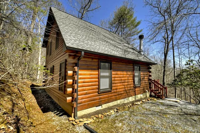 $341,500 | 142 Arrow Ridge Road, McCaysville, GA 30555