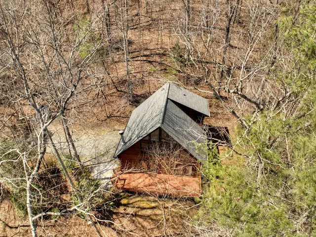 $341,500 | 142 Arrow Ridge Road, McCaysville, GA 30555