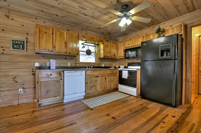 $341,500 | 142 Arrow Ridge Road, McCaysville, GA 30555