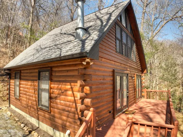 $341,500 | 142 Arrow Ridge Road, McCaysville, GA 30555