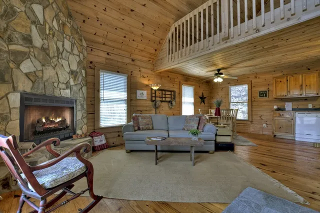 $341,500 | 142 Arrow Ridge Road, McCaysville, GA 30555