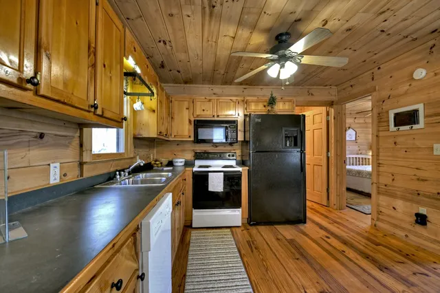 $341,500 | 142 Arrow Ridge Road, McCaysville, GA 30555