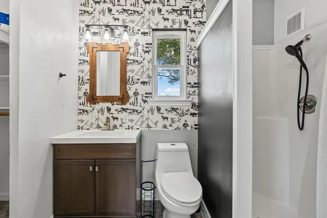 $995,000 | 2737 Farm To Market Road 514, Point, TX 75472