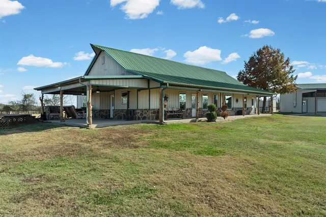 $995,000 | 2737 Farm To Market Road 514, Point, TX 75472