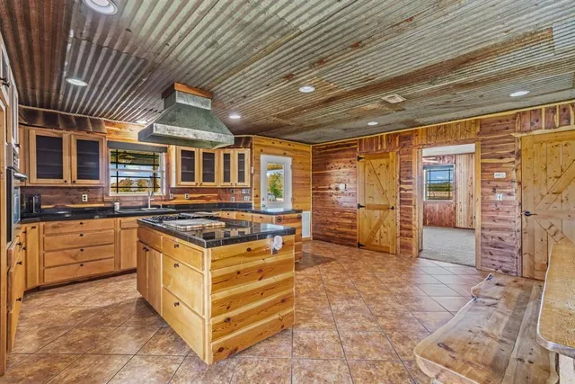 $995,000 | 2737 Farm To Market Road 514, Point, TX 75472