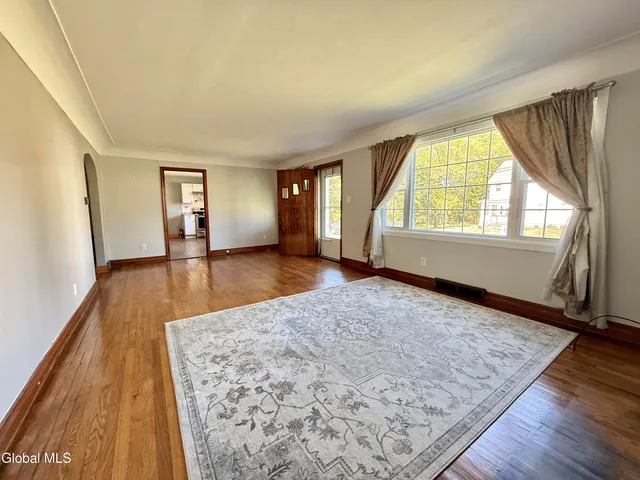 $329,999 | 14 Lansing Street, Hagaman, NY 12086