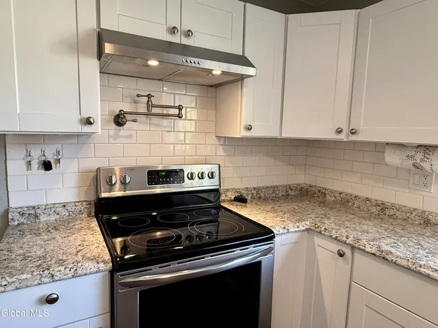 $329,999 | 14 Lansing Street, Hagaman, NY 12086