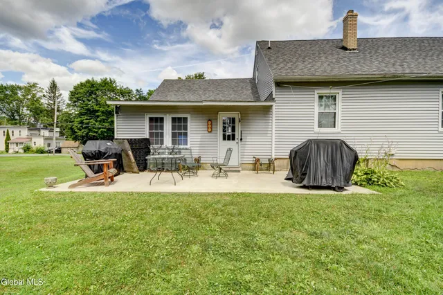 $329,999 | 14 Lansing Street, Hagaman, NY 12086