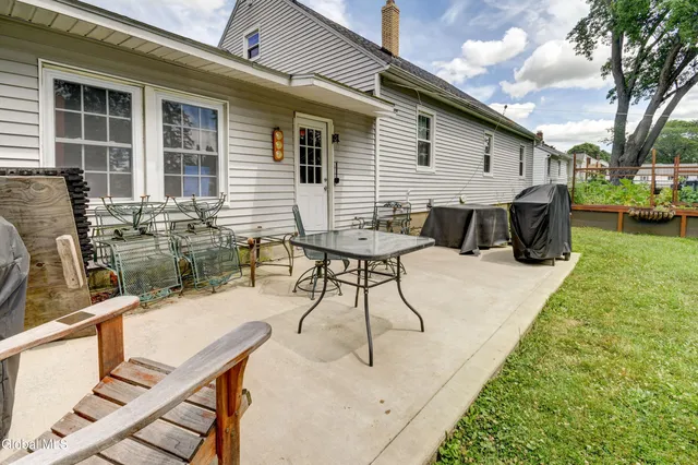 $329,999 | 14 Lansing Street, Hagaman, NY 12086