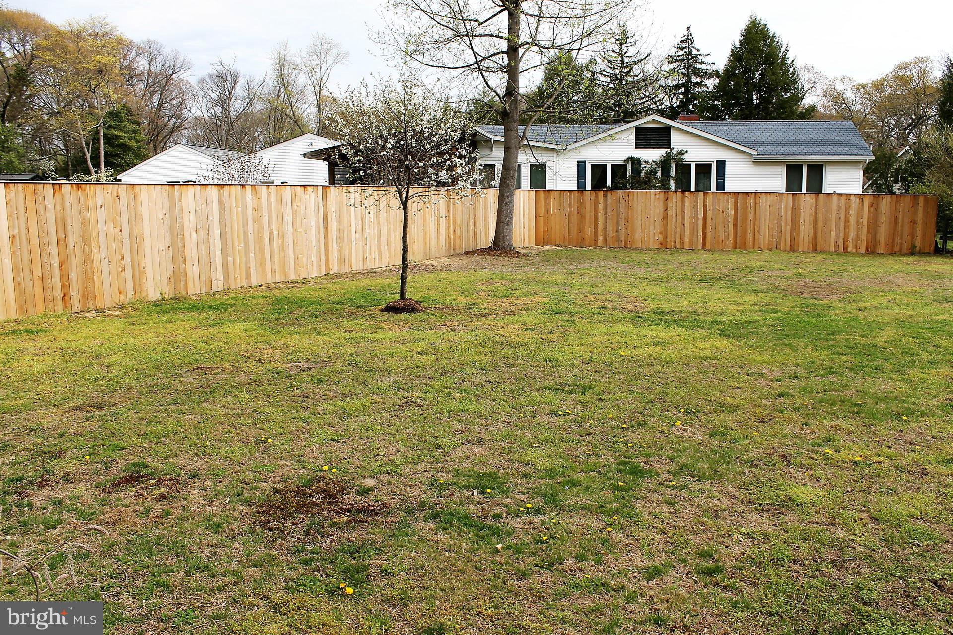 642 Riverside Drive Pasadena, MD 21122 - Photo 13 of 17 Exterior (Rear)