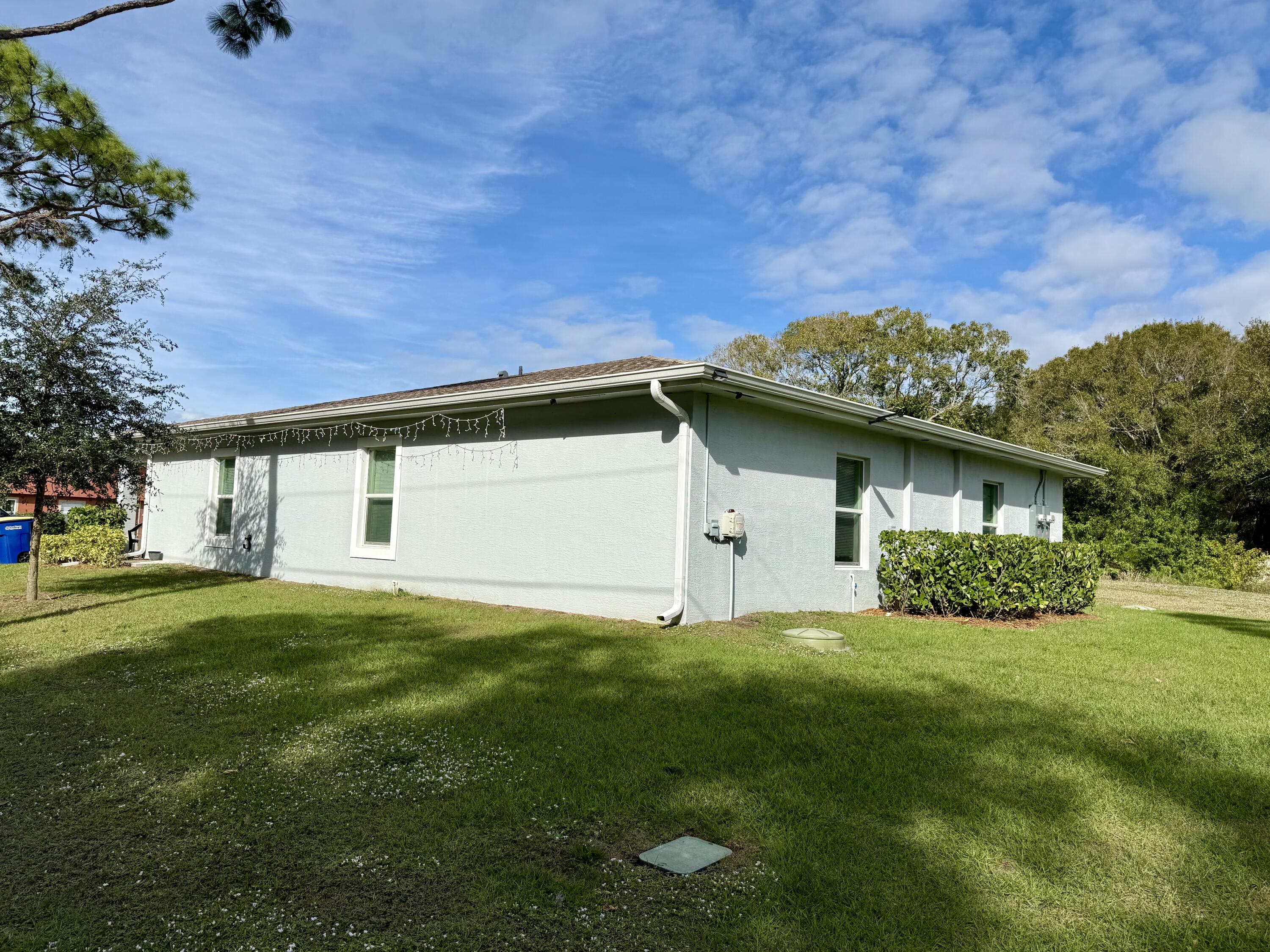3531 South 7th Street Fort Pierce, FL 34982 - Photo 3 of 34 IMG_8885